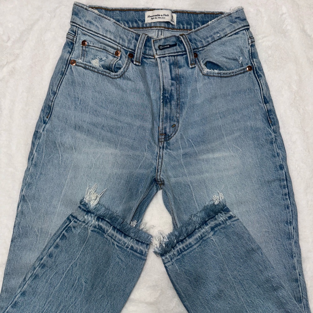 Abercrombie & Fitch Blue Ankle Cropped Jeans with Distressed Details
